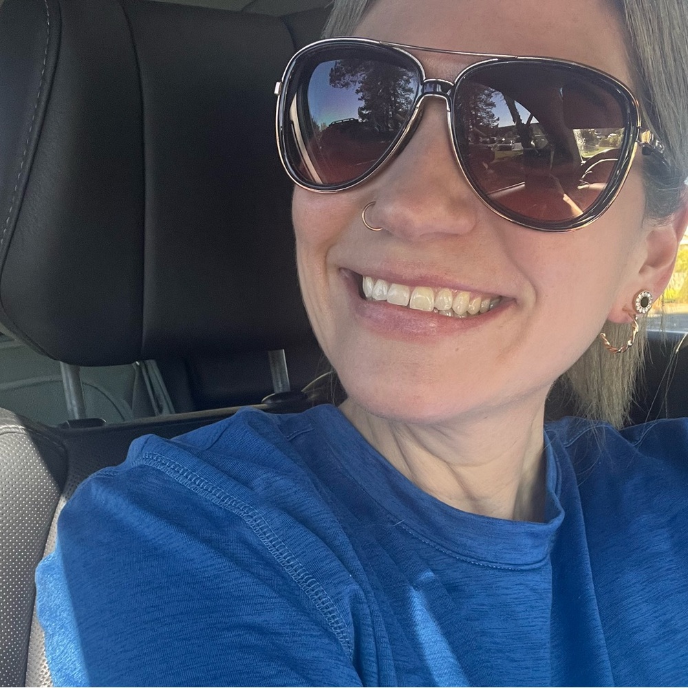 Meet your Posher, Julie